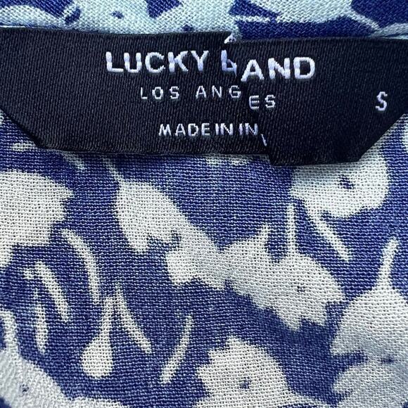 Lucky brand top, short flutter sleeves, V-neck, blue floral women's size S, NWT - Picture 8 of 8